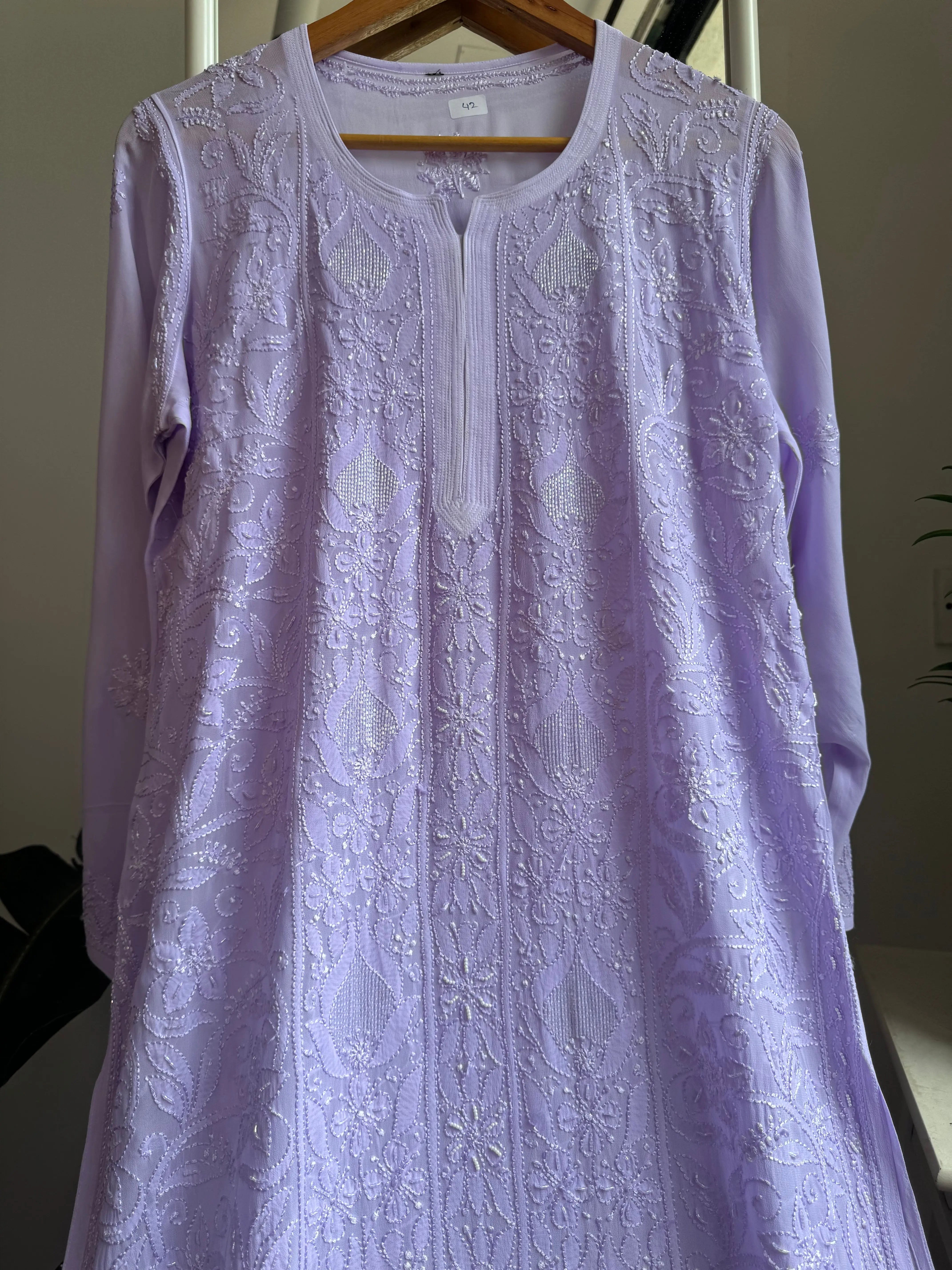 Viscose Kurti with Pearl  Work - Lavander ARIAA CHIKANKARI 