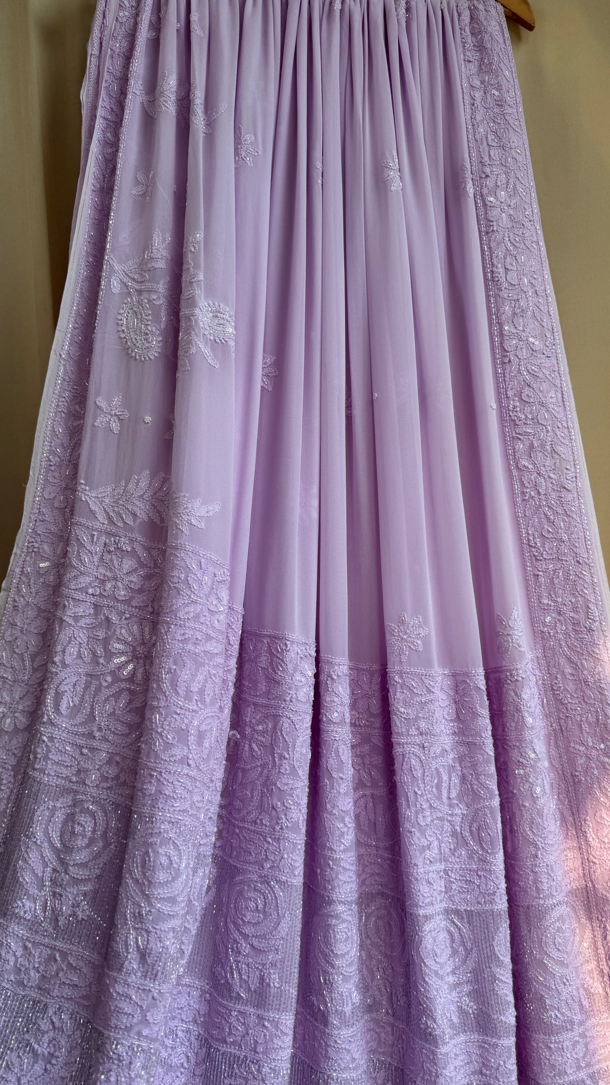 Viscose Lavender Chikankari saree with Pearl embellishments