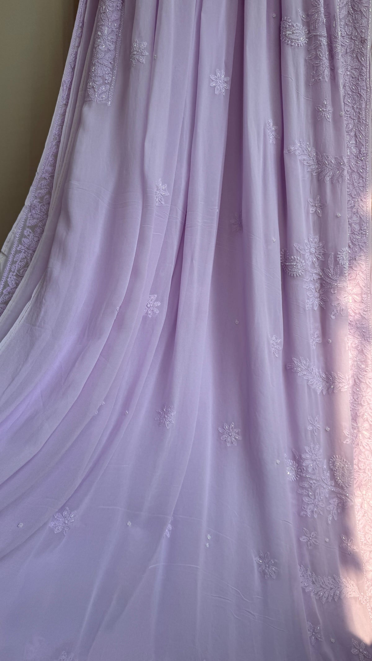Viscose Lavender Chikankari saree with Pearl embellishments