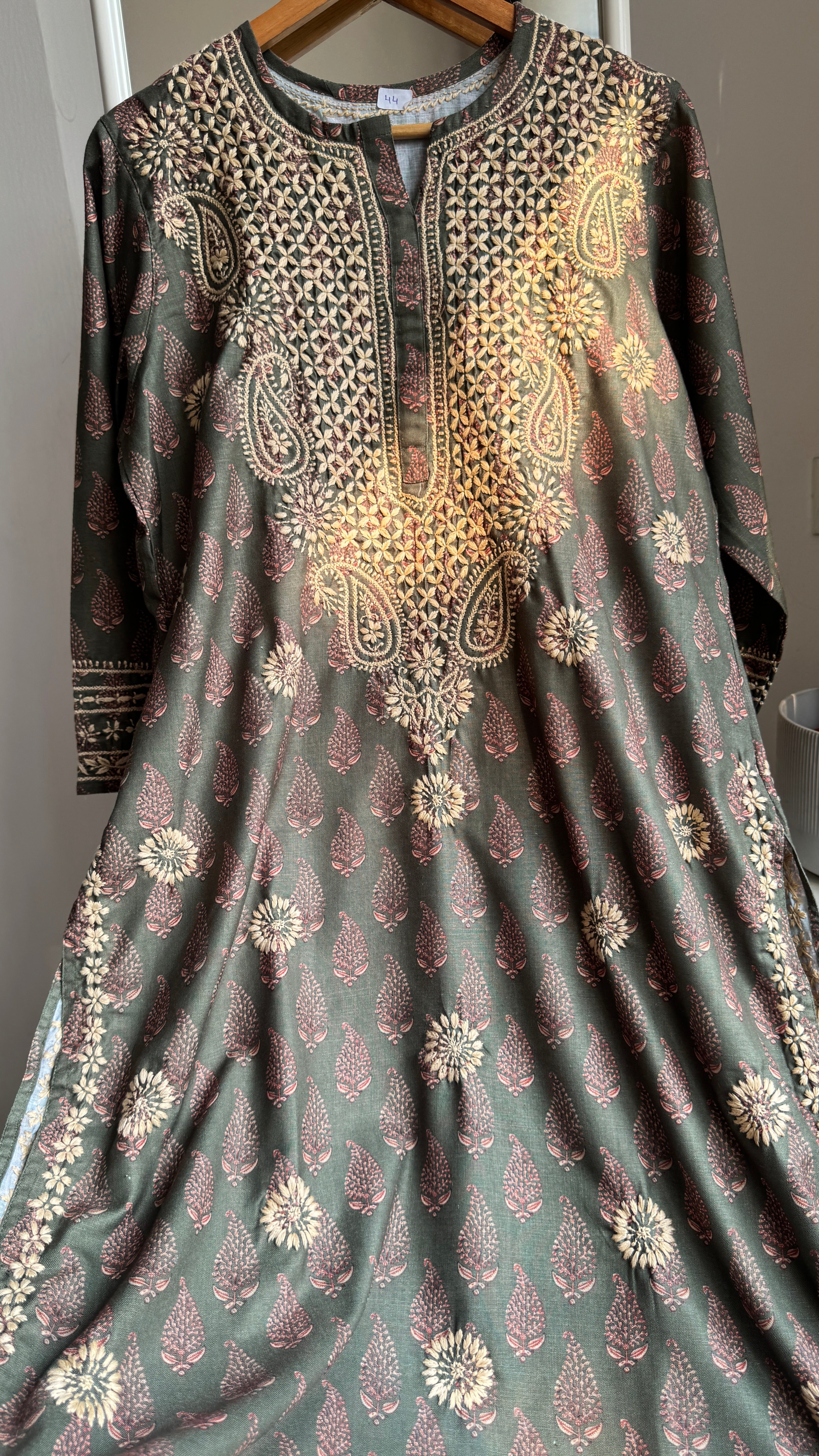 thick Cotton Printed Chikankari Kurti - Green