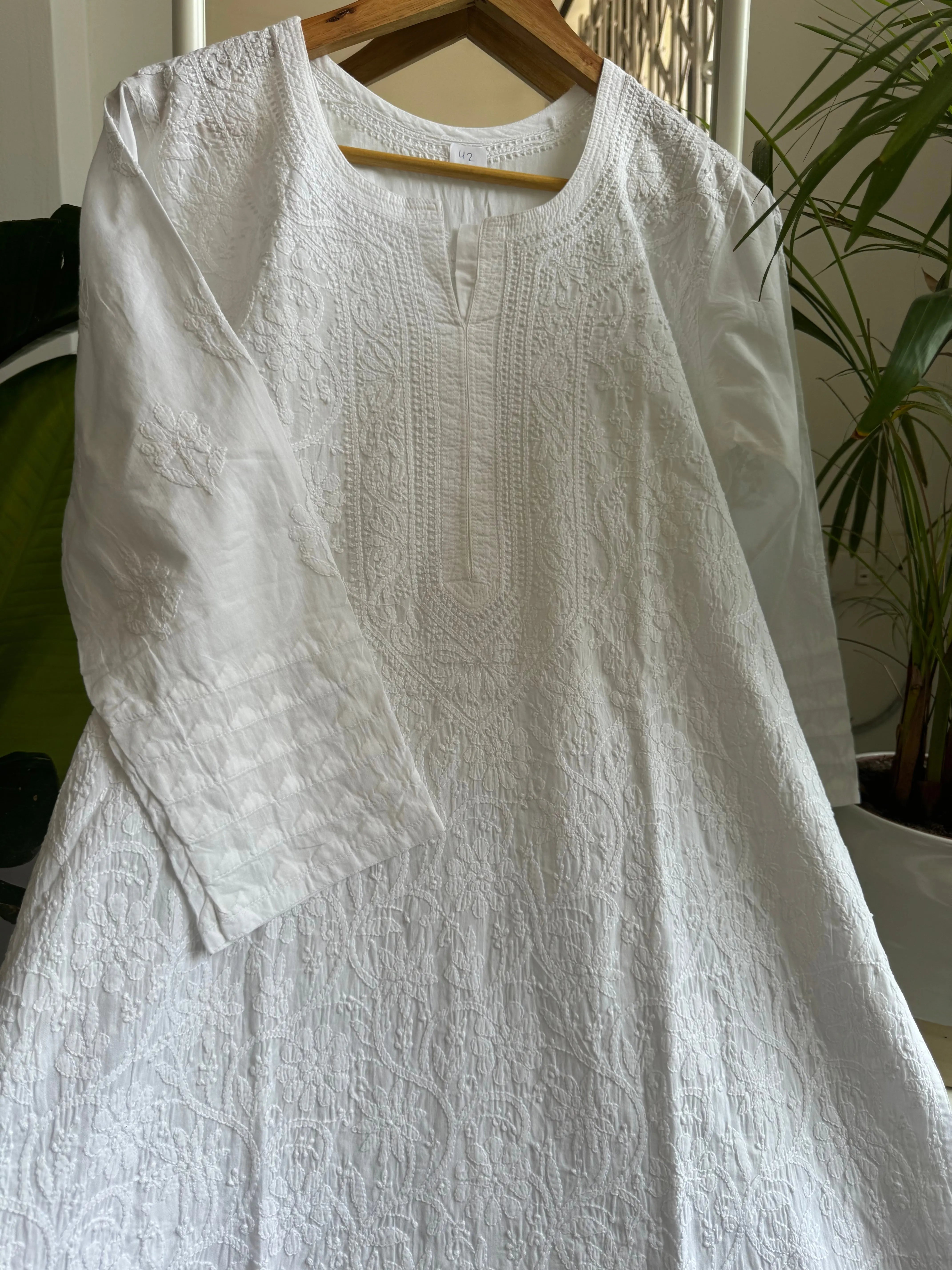 Cotton white Chikankari Kurti - ARIAA CHIKANKARI