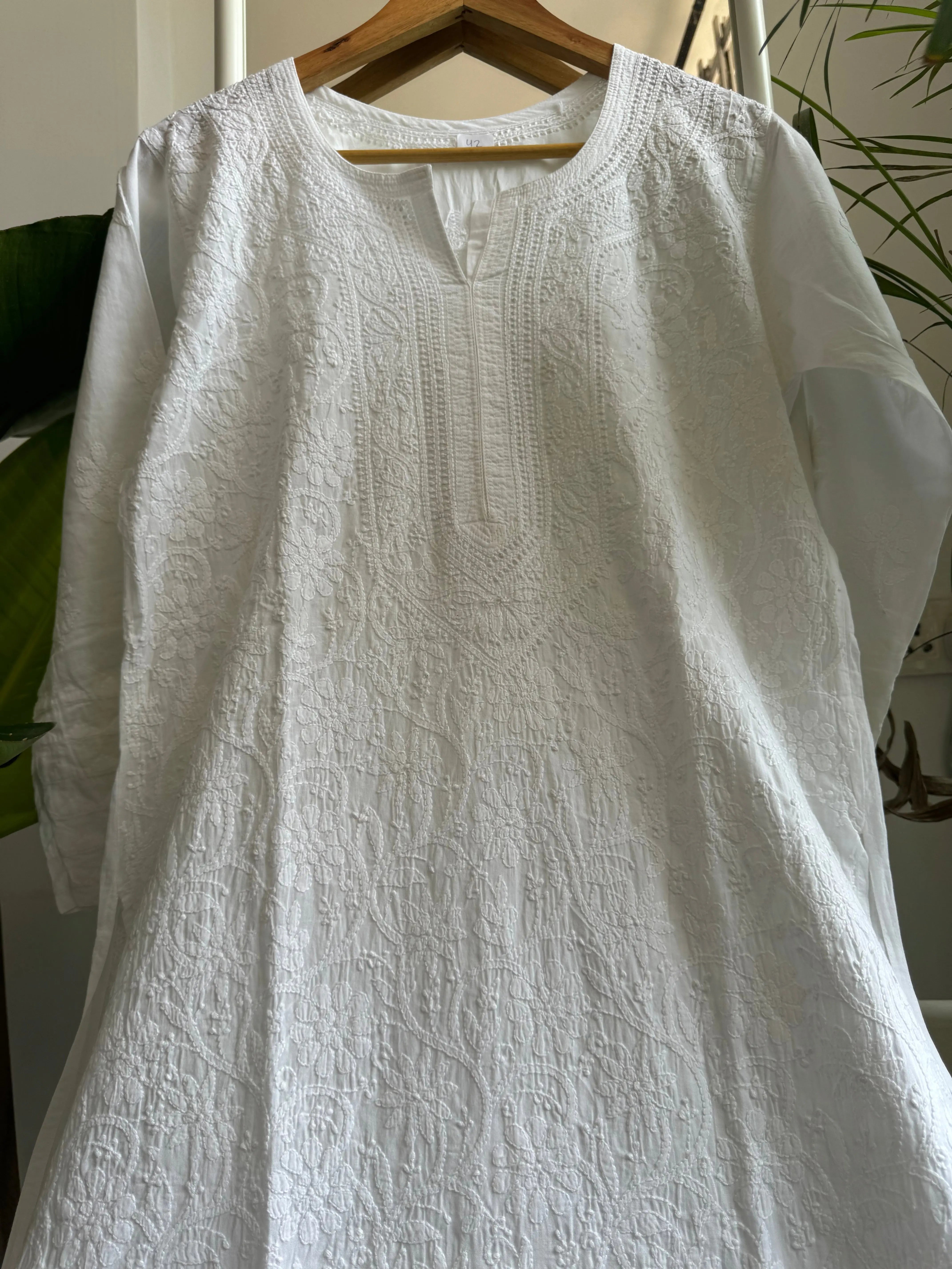 Cotton white Chikankari Kurti - ARIAA CHIKANKARI