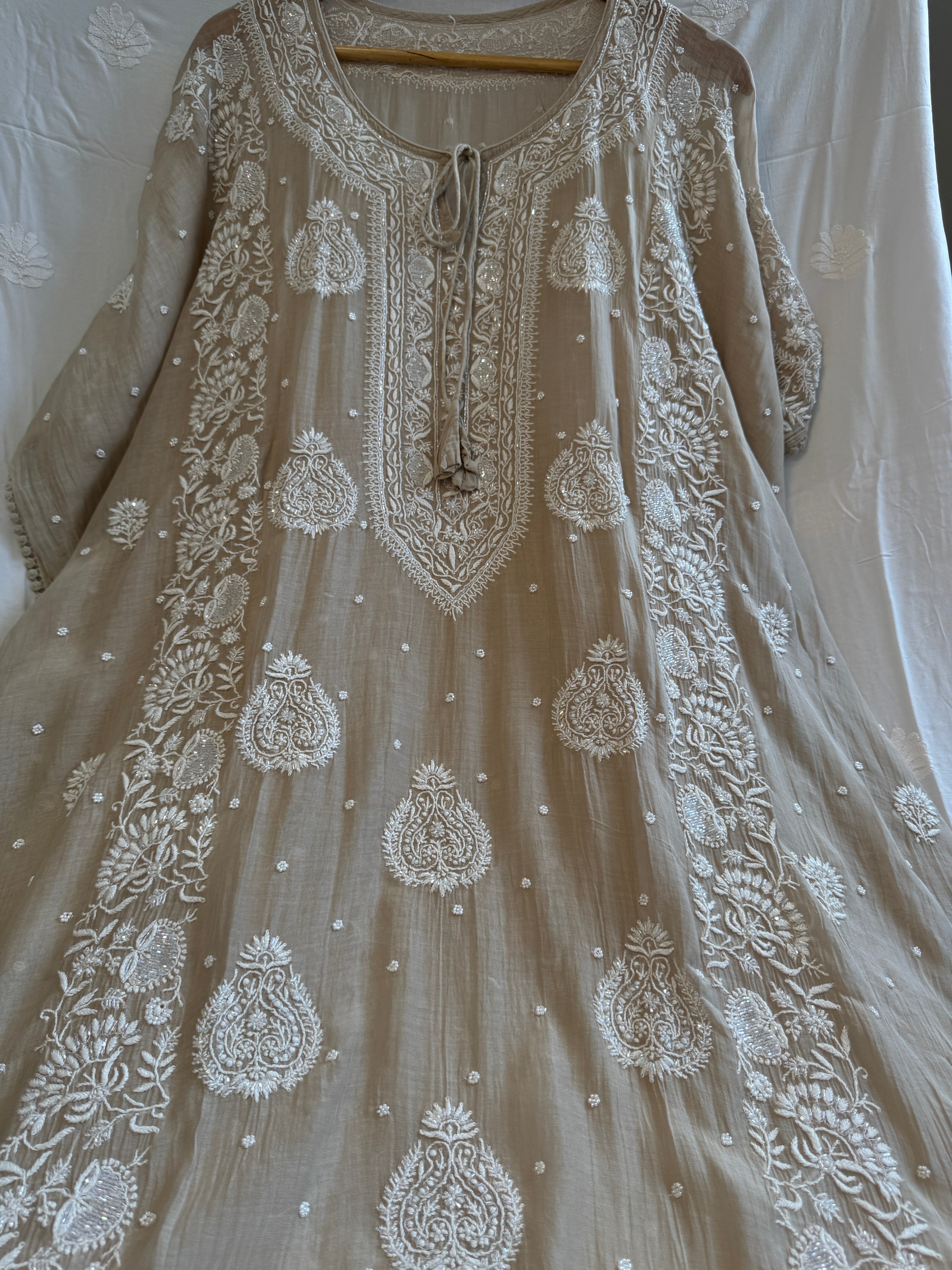 Mul Chanderi Chikankari Kaftan - Beige