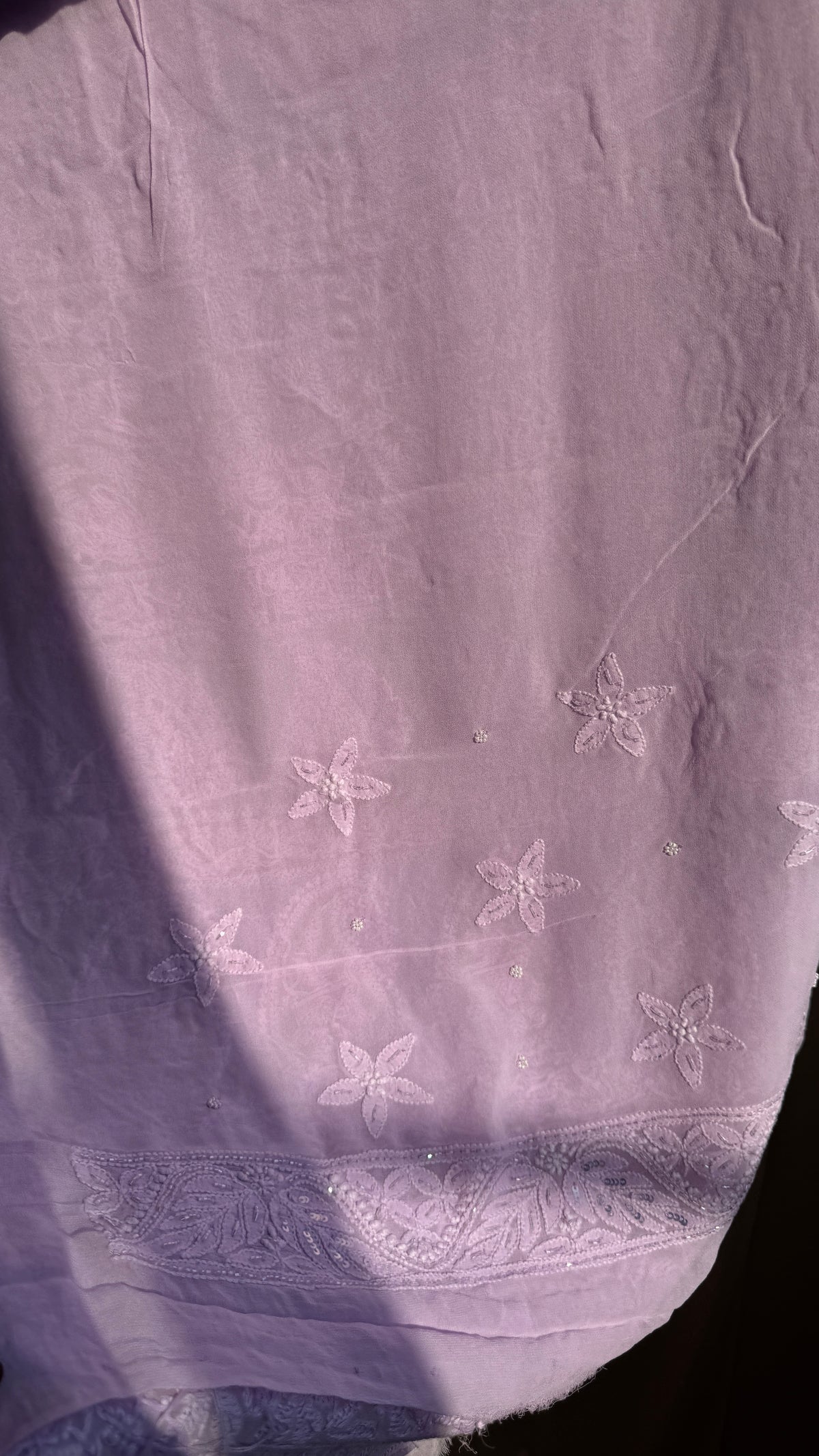 Viscose Lavender Chikankari saree with Pearl embellishments