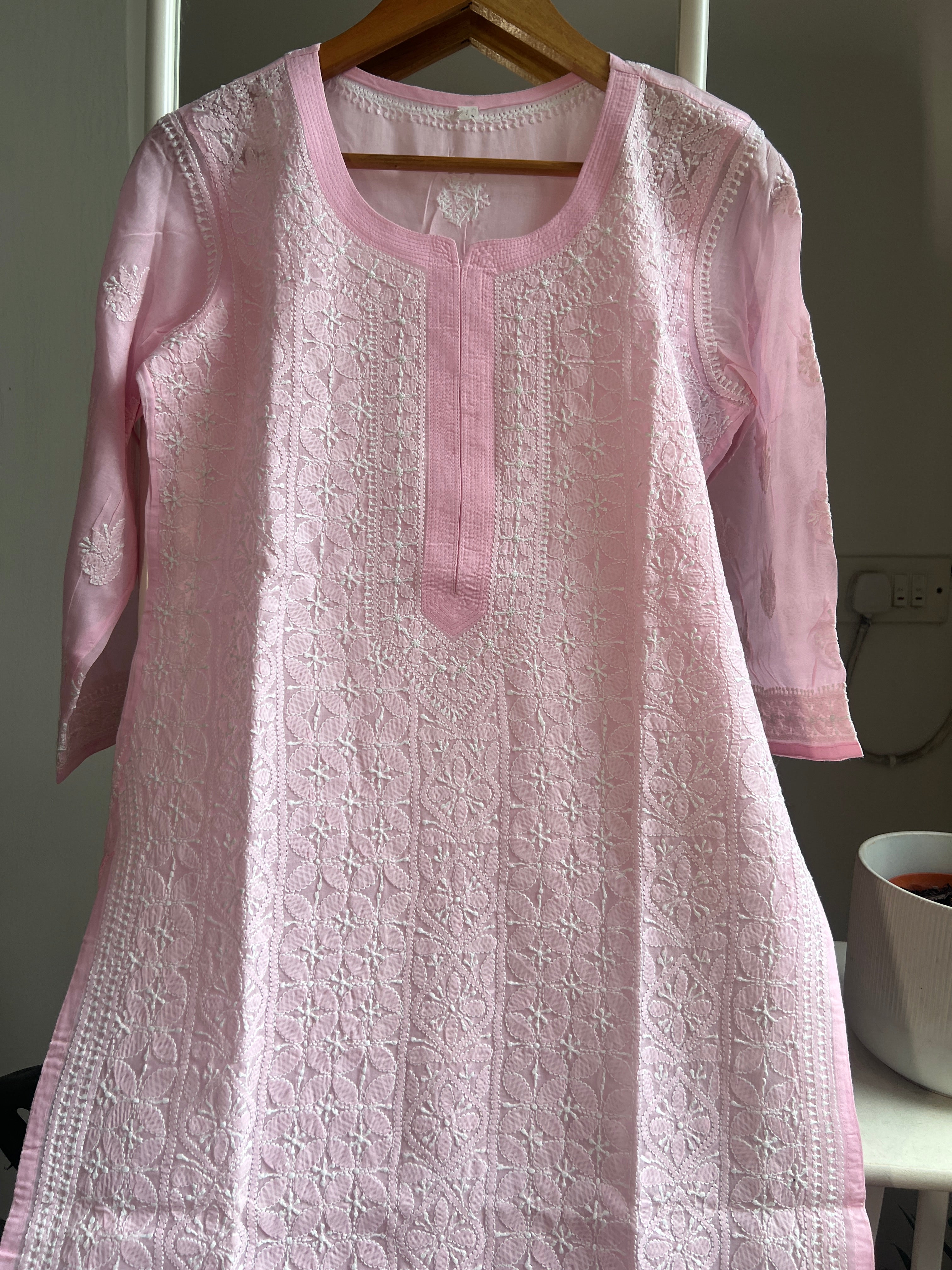 Cotton Chikankari Kurti - Pink -white thread work ARIAA CHIKANKARI 