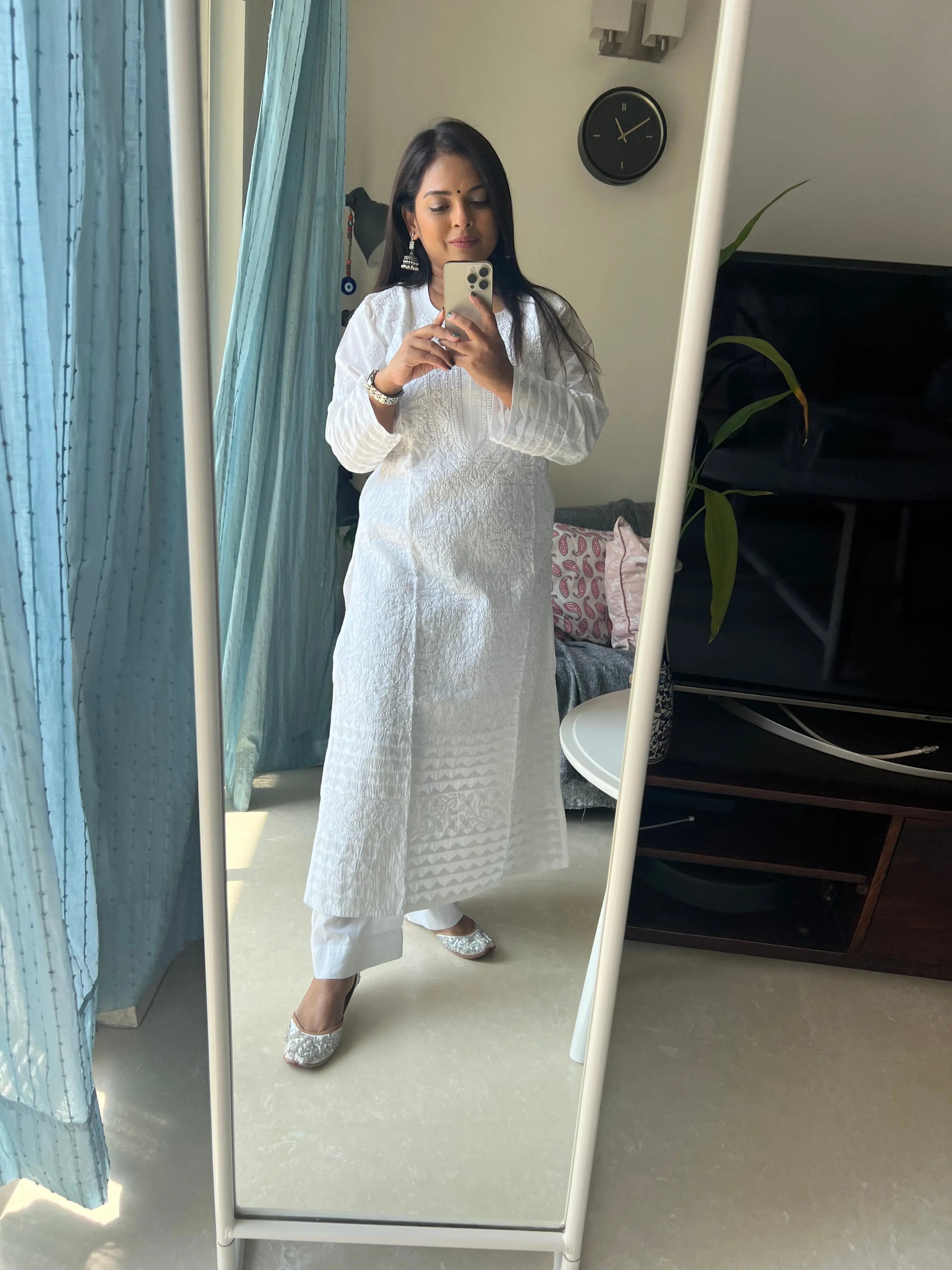 Cotton white Chikankari Kurti - ARIAA CHIKANKARI