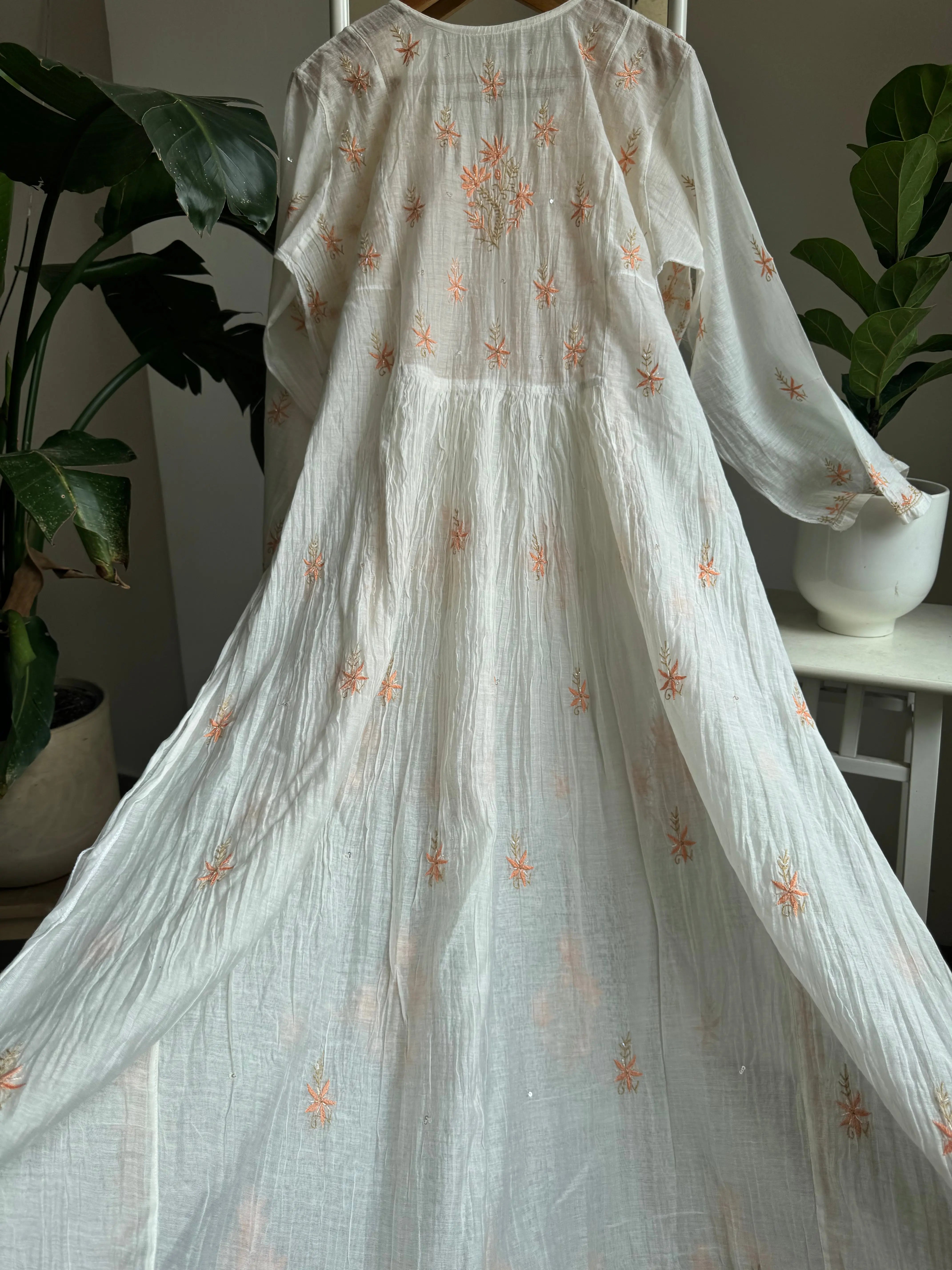 Mul Chanderi Anarkali - White ARIAA CHIKANKARI 