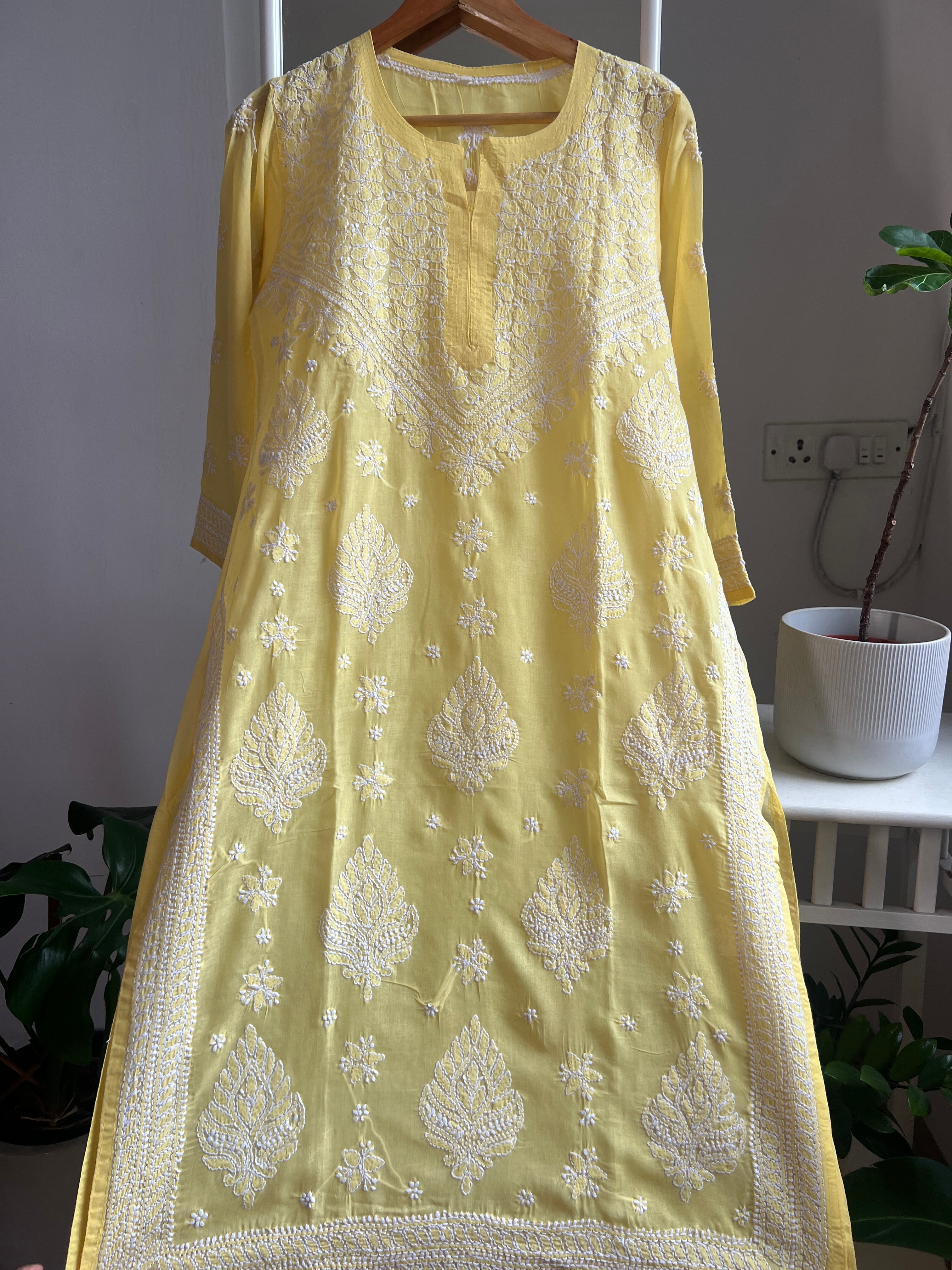 Cotton Chikankari Kurti - Yellow -white thread work ARIAA CHIKANKARI 