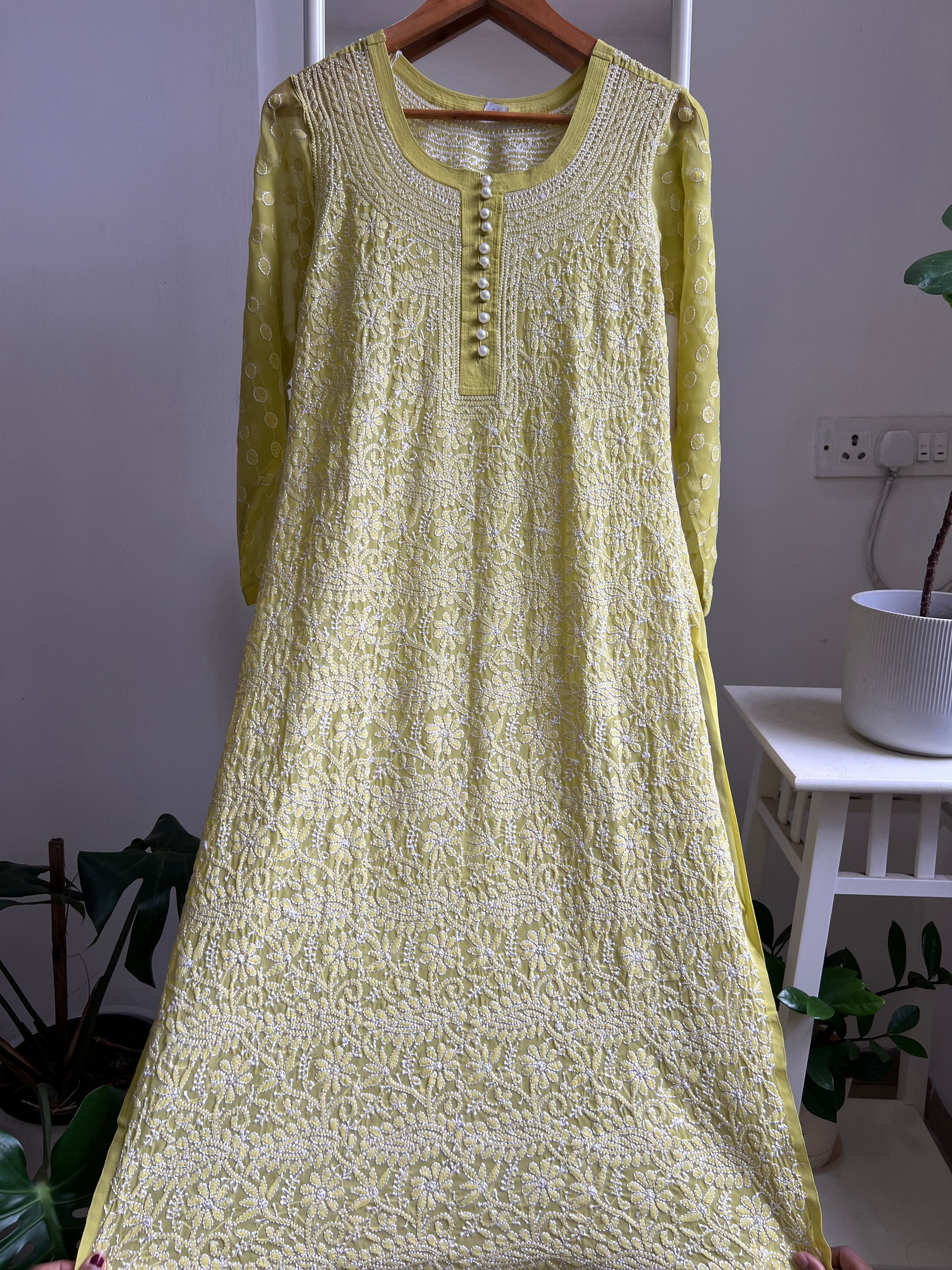 Chikankari Resham Jaal Kurti - Mehandi Green ARIAA CHIKANKARI 