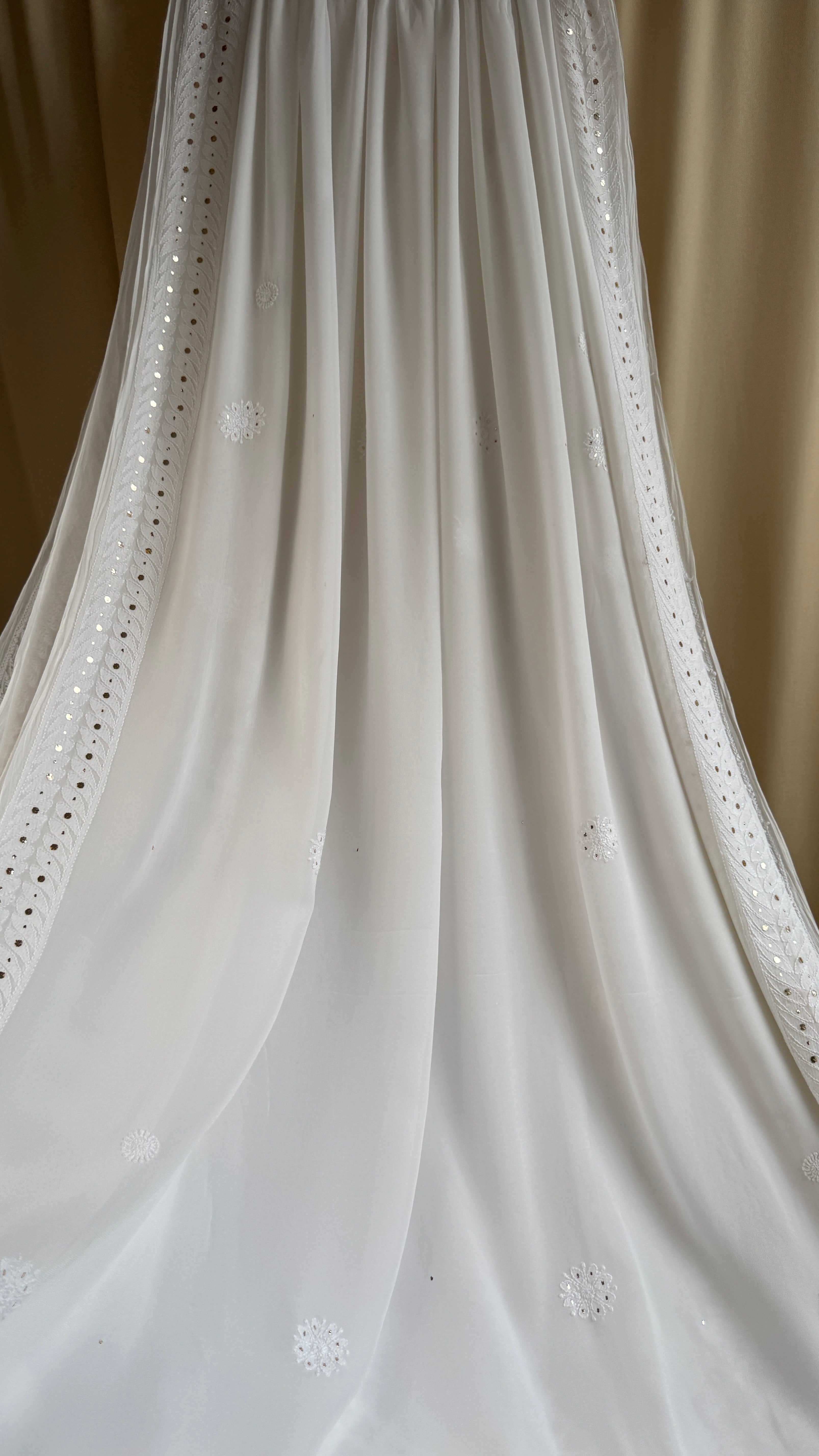 Viscose White Chikankari saree with Mukaish Work