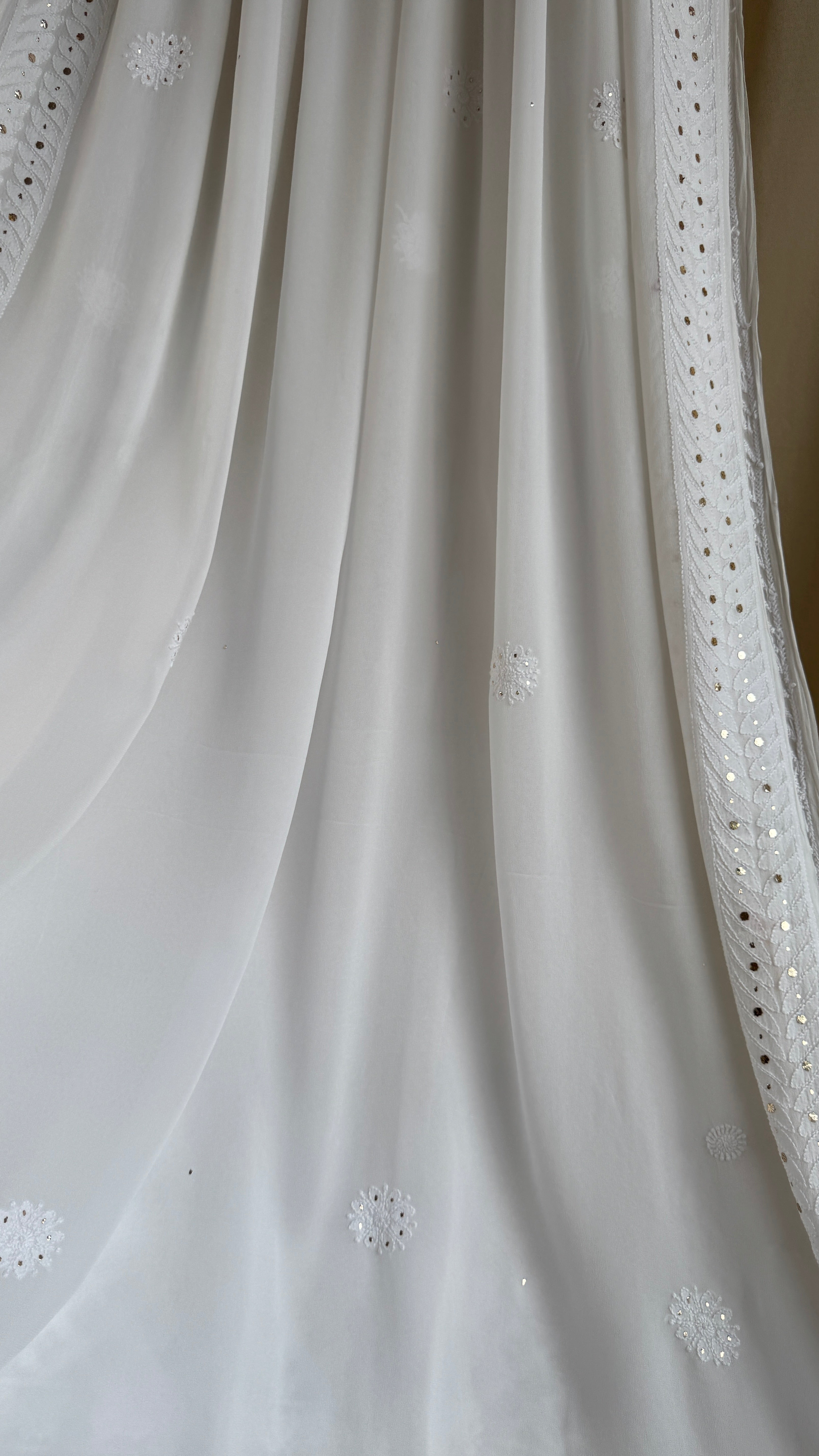 Viscose White Chikankari saree with Mukaish Work