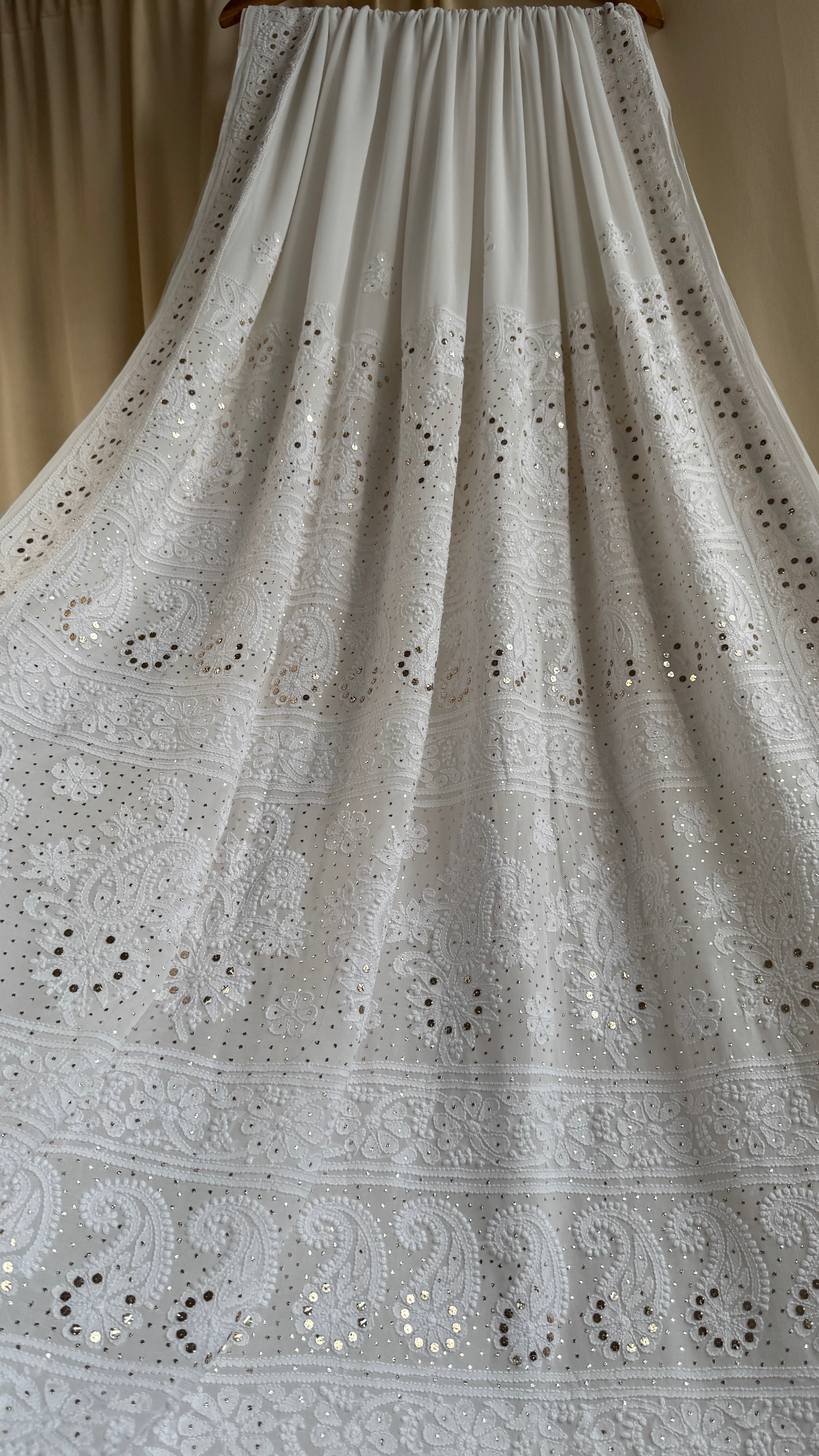 Viscose White Chikankari saree with Mukaish Work