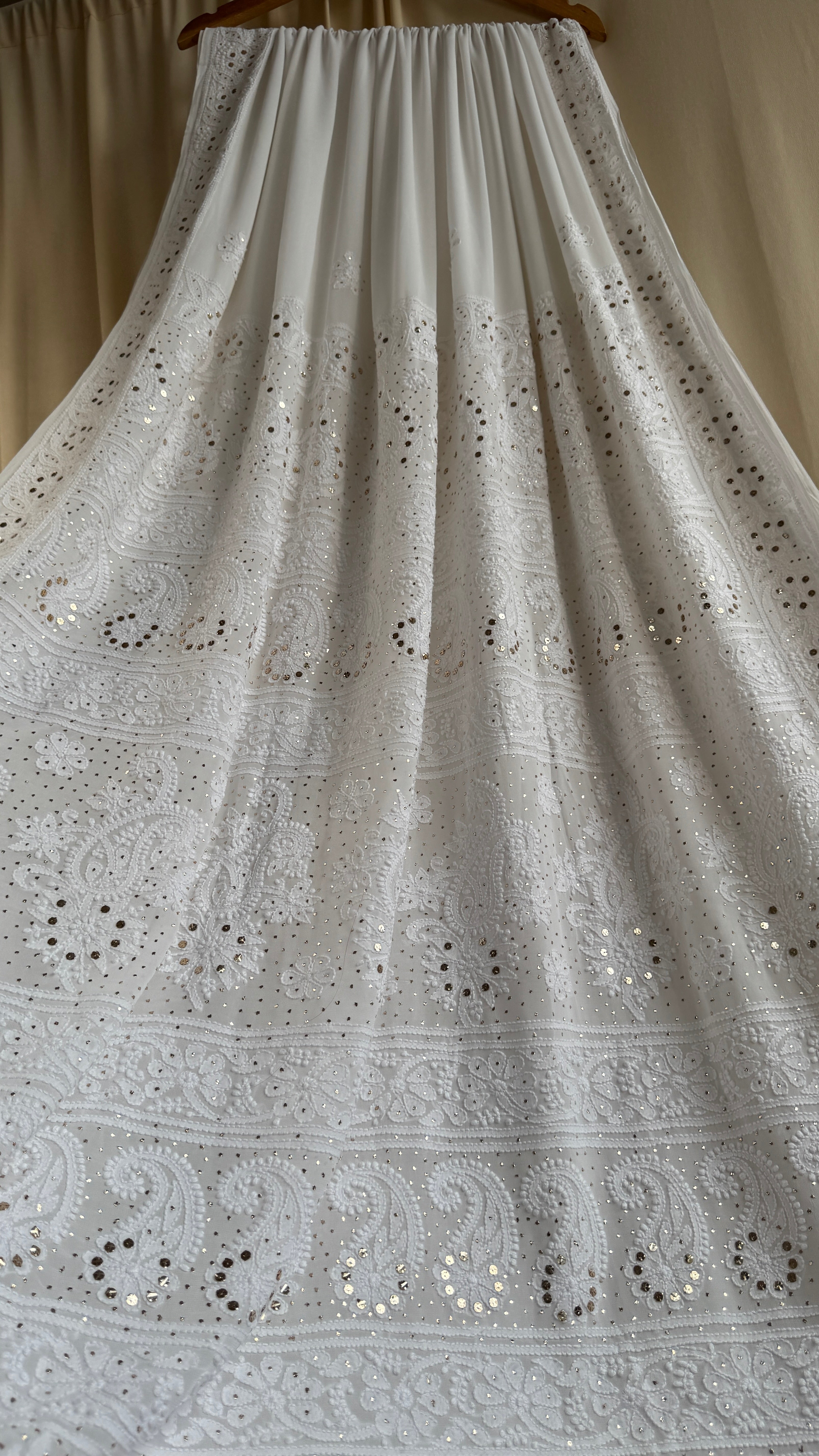 Viscose White Chikankari saree with Mukaish Work