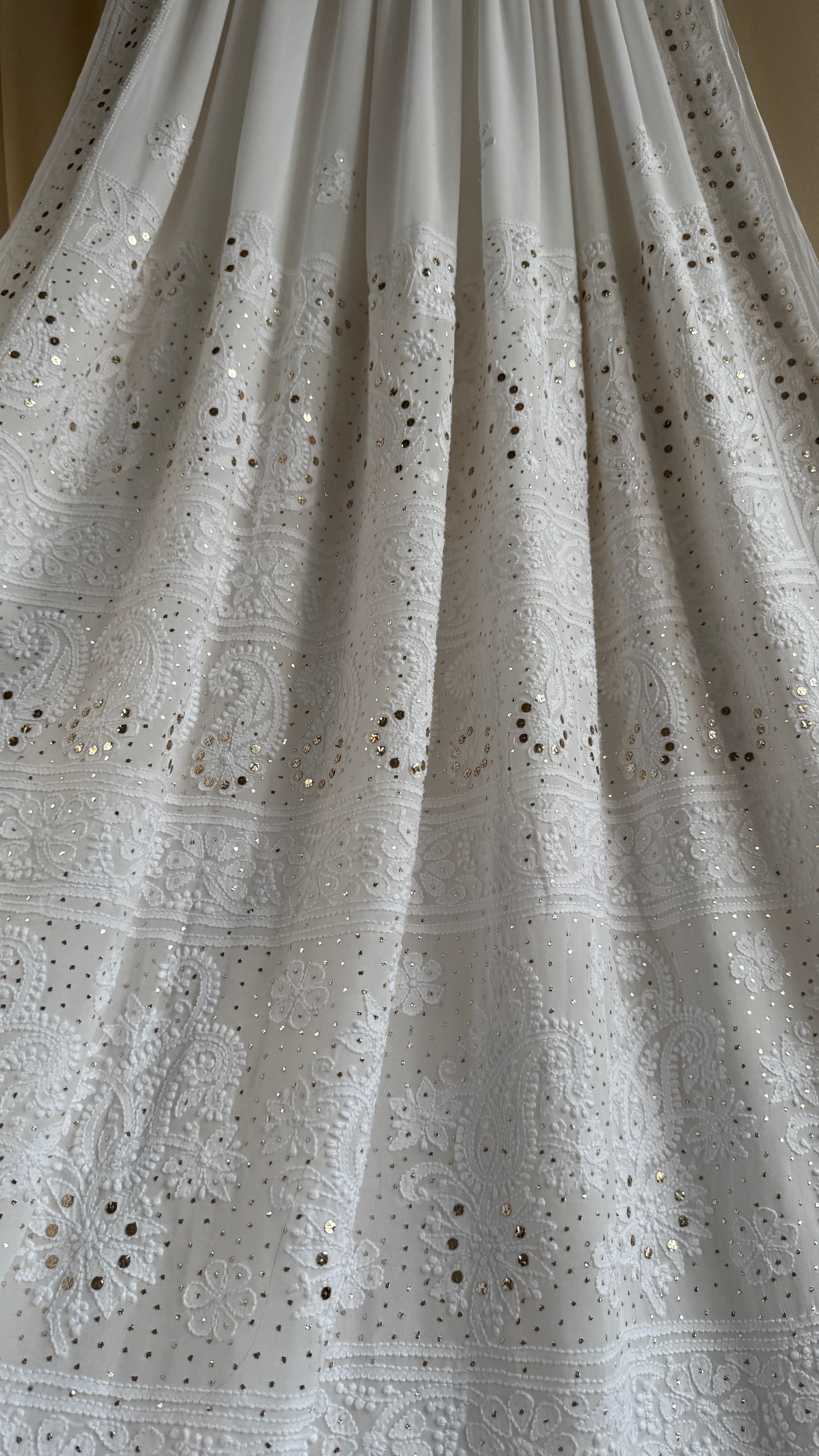 Viscose White Chikankari saree with Mukaish Work